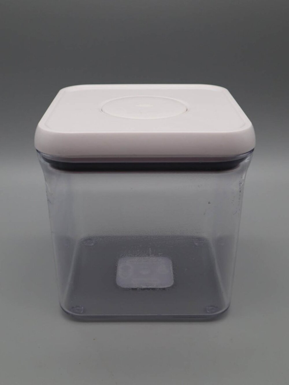 OXO Pop 2.4 QT Food Storage Container w/ Lid Square Big Square Short White Lid